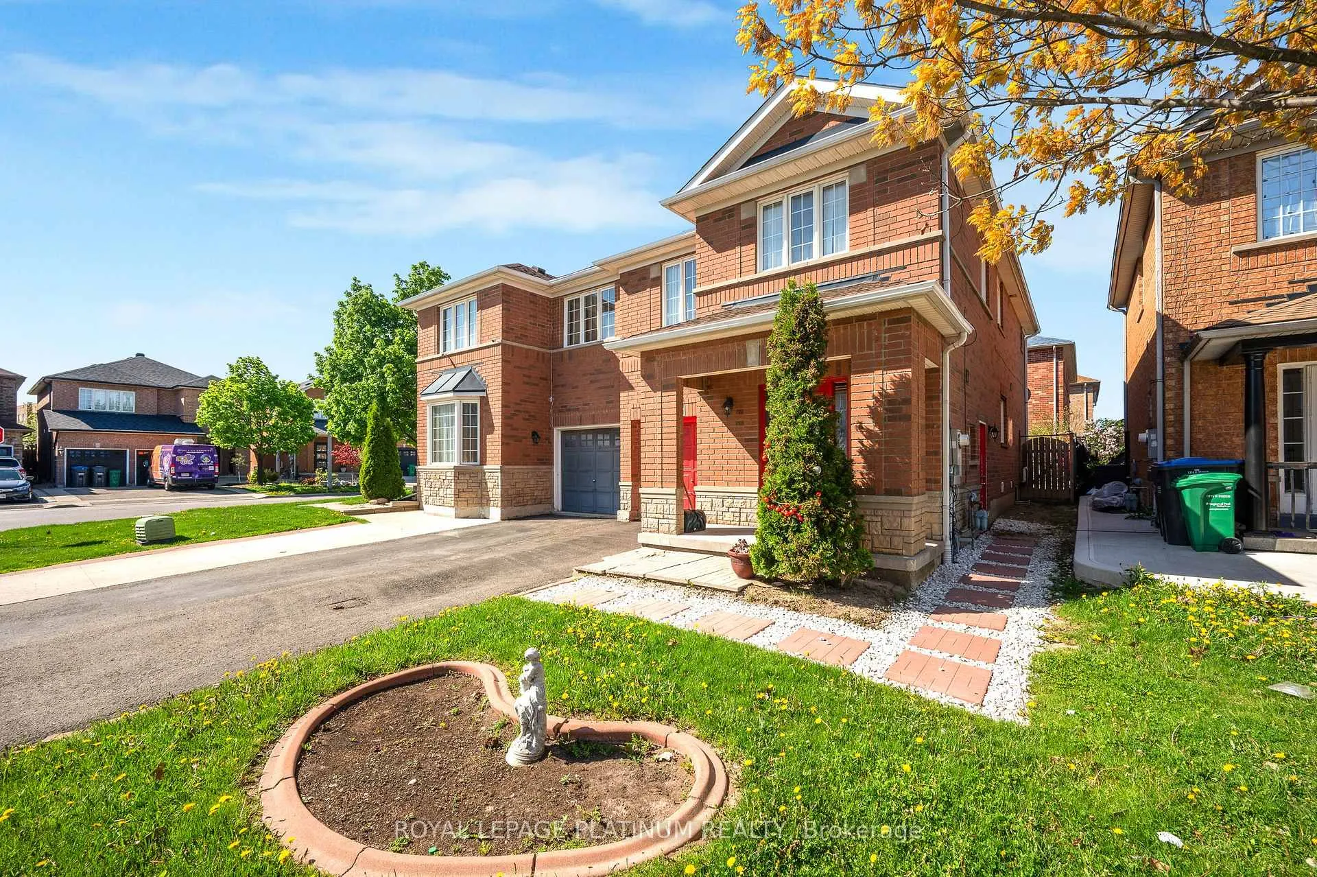 Photo 4 of 4 Silver Egret Road, Brampton, Fletcher's Meadow — HOMEH