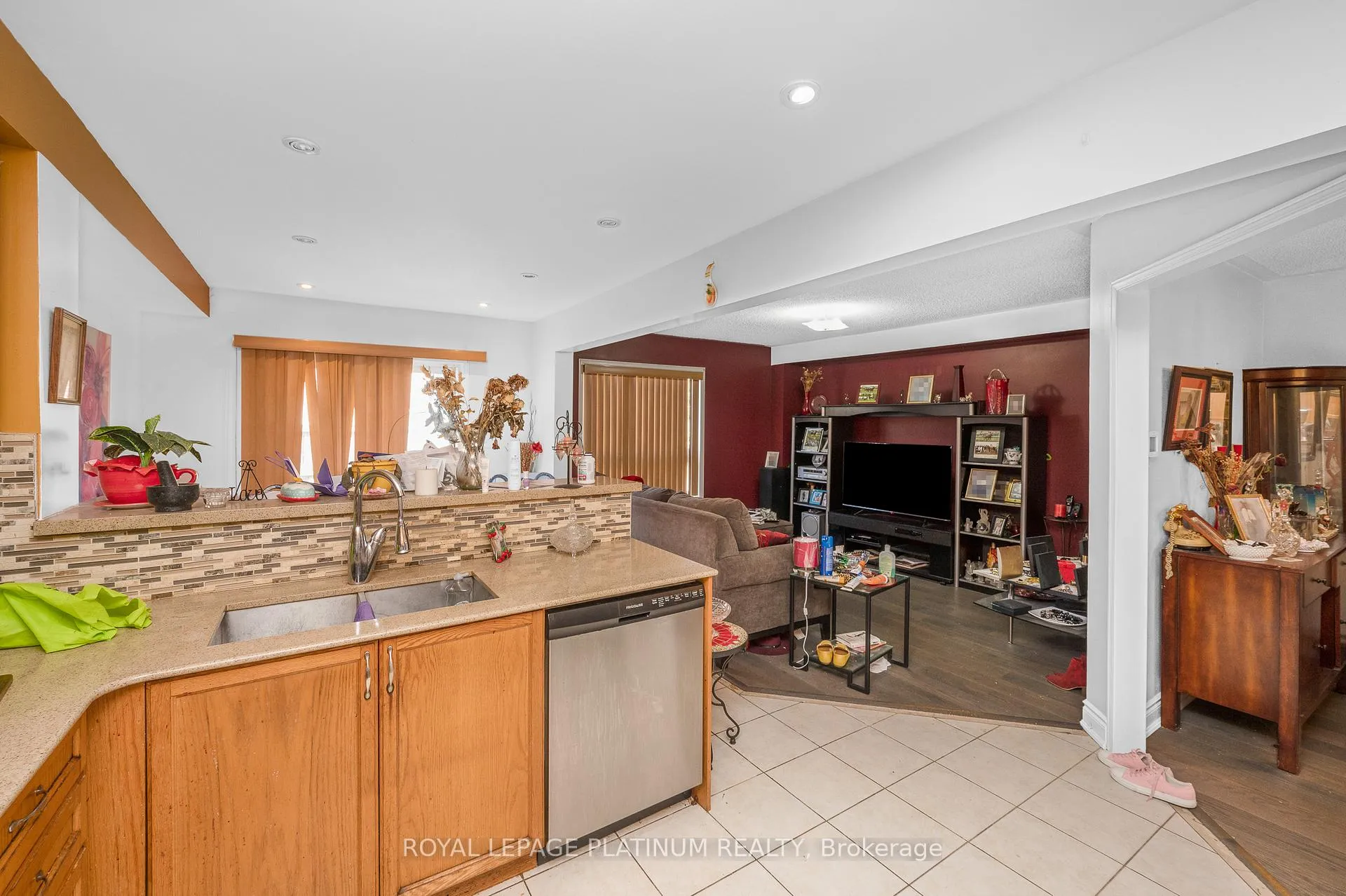 Photo 17 of 4 Silver Egret Road, Brampton, Fletcher's Meadow — HOMEH