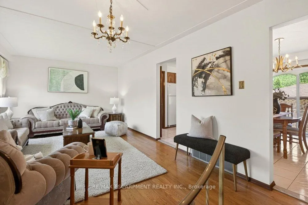 Photo 8 of 381 Red Oak Avenue, Hamilton, Stoney Creek — HOMEH