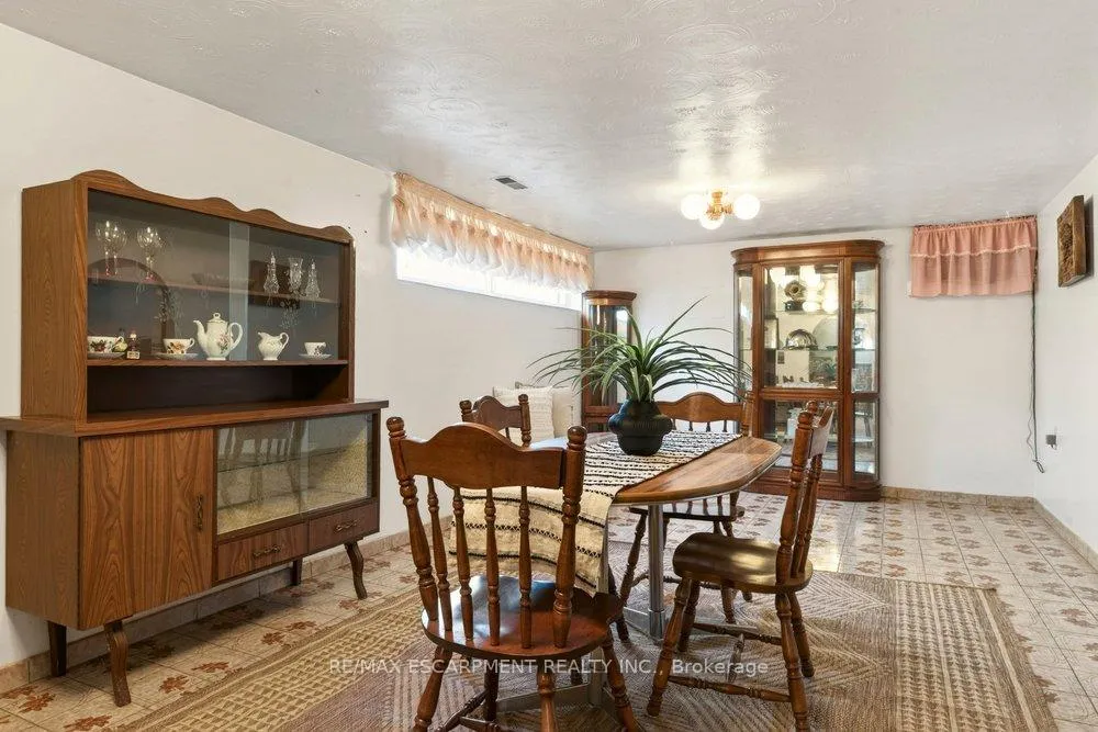 Photo 27 of 381 Red Oak Avenue, Hamilton, Stoney Creek — HOMEH