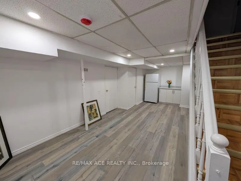 Photo 4 of Unit Bsmt, 23 Riviera Drive, Vaughan, Concord — HOMEH