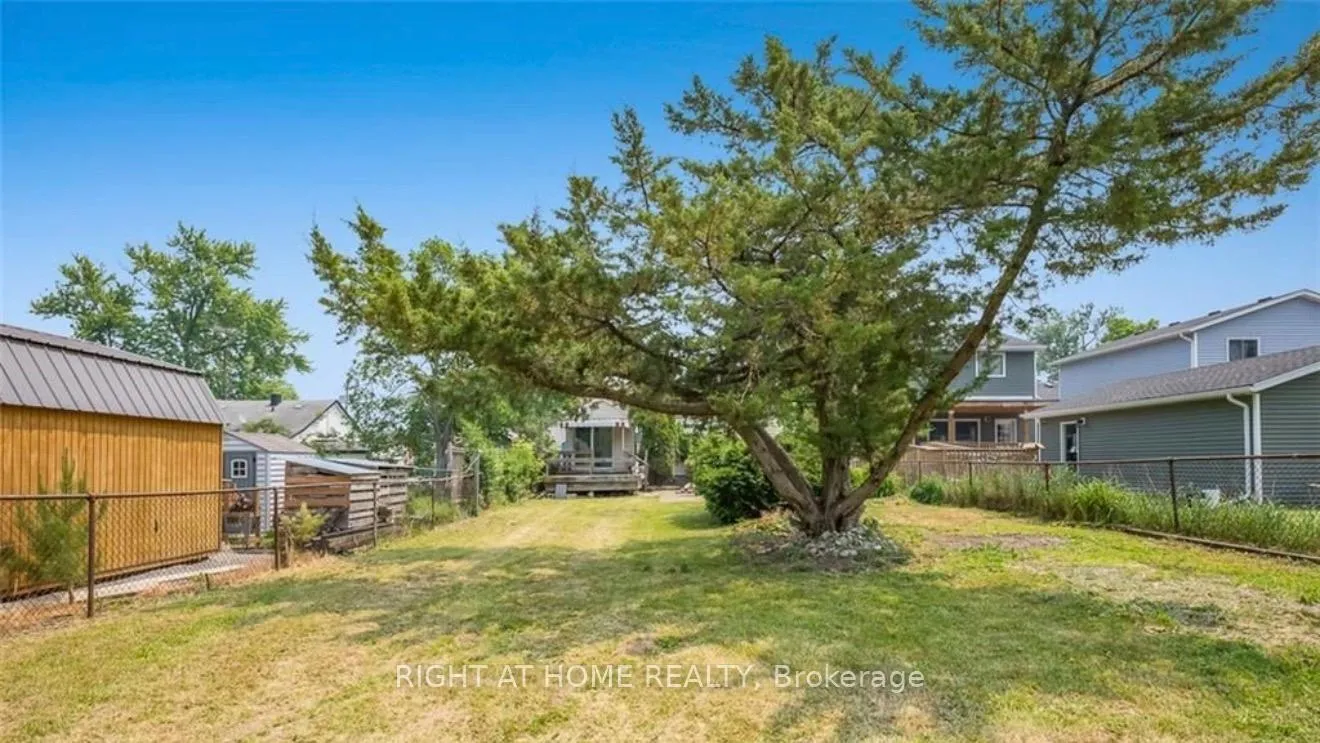 Photo 8 of Unit Upper, 33 Keele Street, St. Catharines, Burleigh Hill — HOMEH