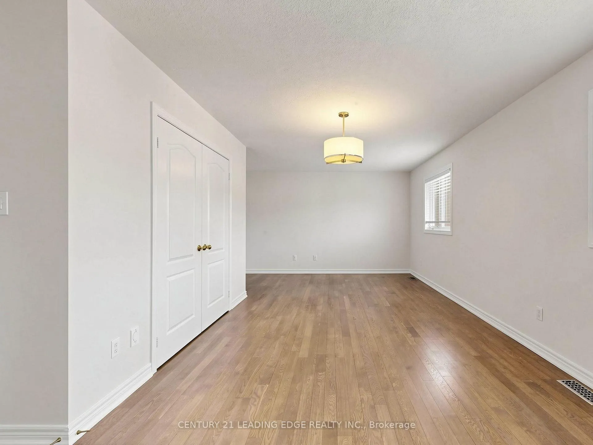 Photo 19 of 24 Saltspring Drive, Markham, Greensborough — HOMEH