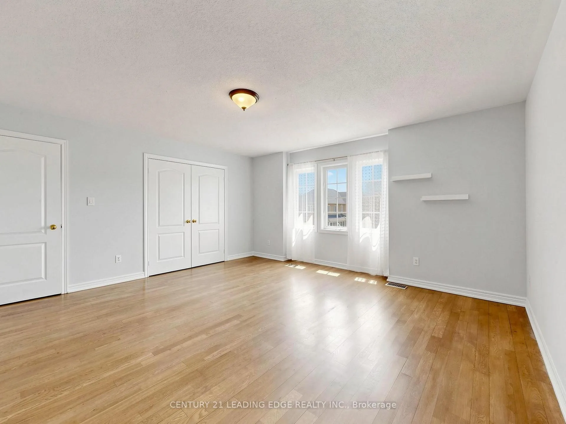 Photo 26 of 24 Saltspring Drive, Markham, Greensborough — HOMEH