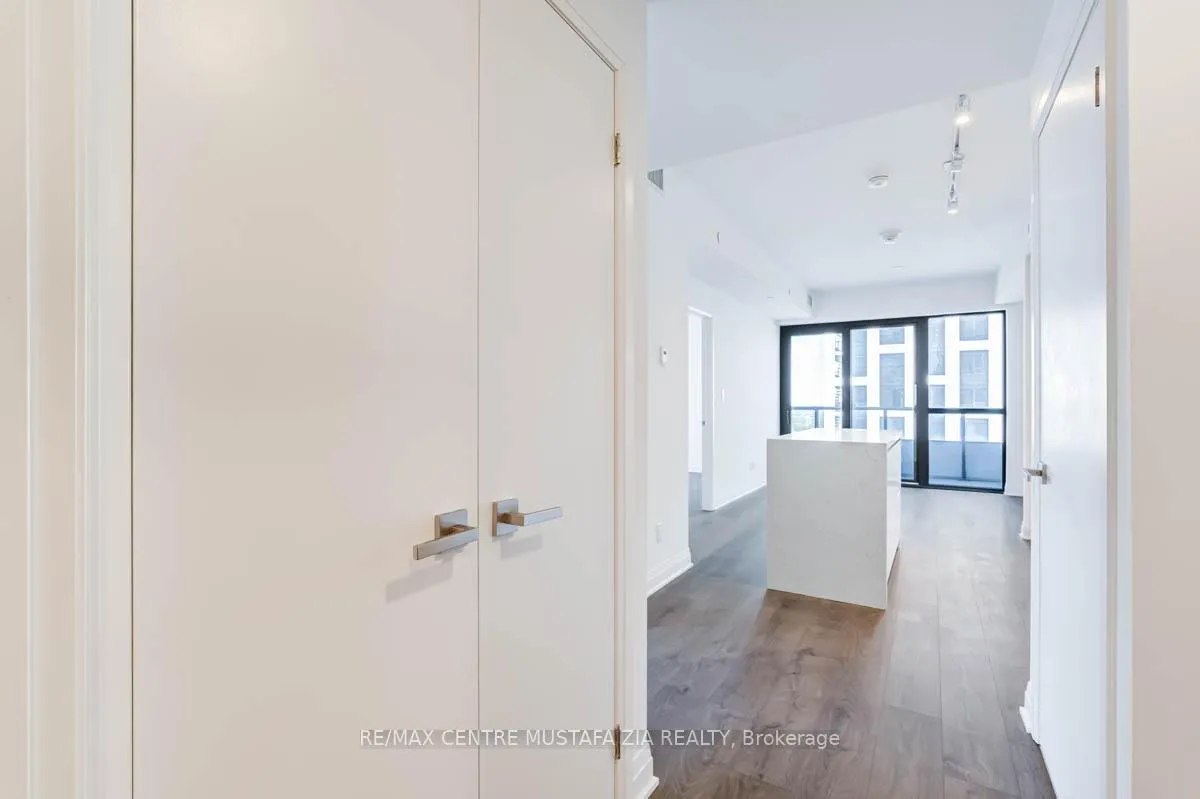 Photo 7 of Unit 3310, 4015 The Exchange, Mississauga, City Centre — HOMEH