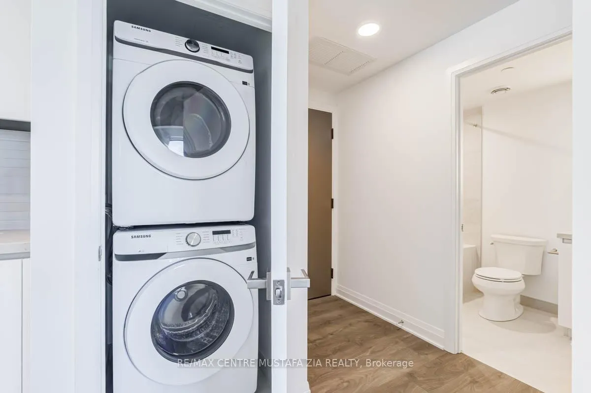 Photo 8 of Unit 3310, 4015 The Exchange, Mississauga, City Centre — HOMEH