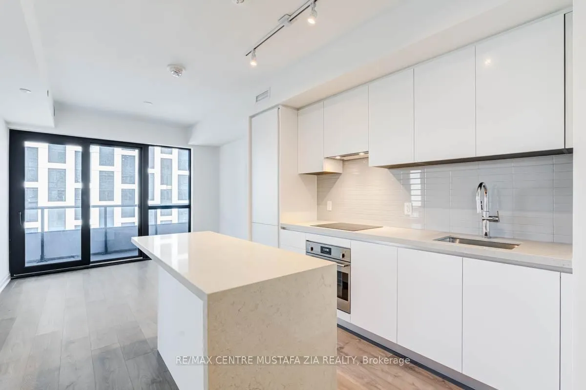 Photo 10 of Unit 3310, 4015 The Exchange, Mississauga, City Centre — HOMEH