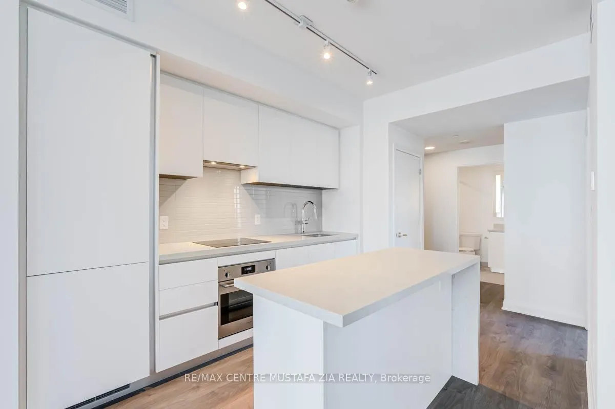 Photo 11 of Unit 3310, 4015 The Exchange, Mississauga, City Centre — HOMEH