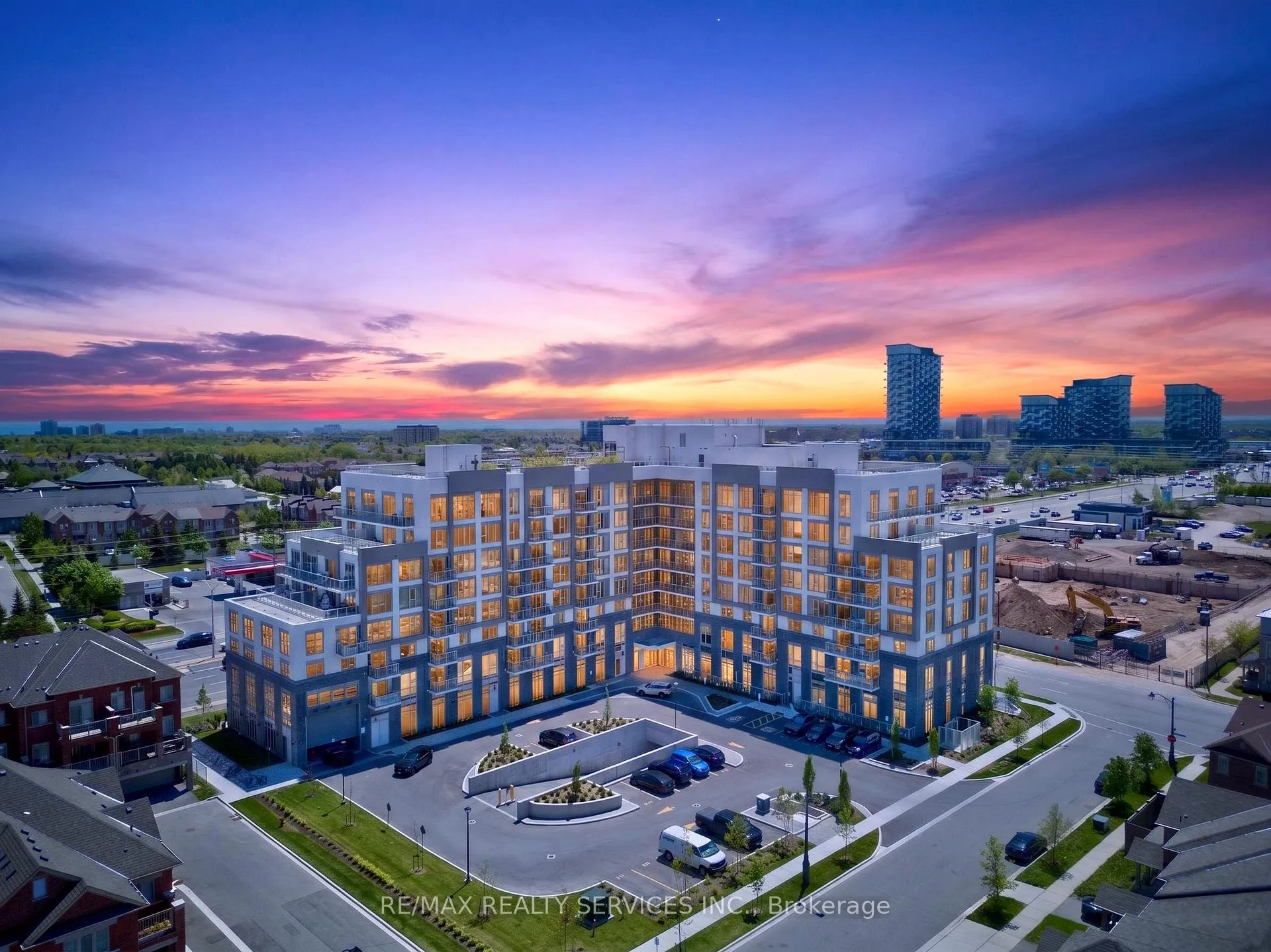 Photo 3 of Unit 426, 412 Silver Maple Road, Oakville, Joshua Meadows — HOMEH