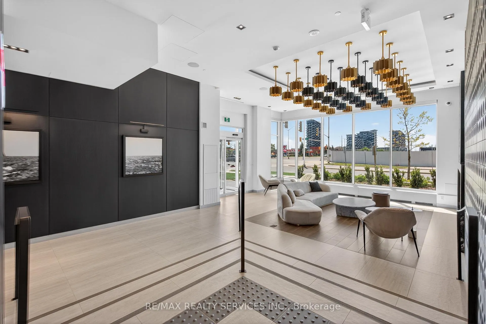 Photo 12 of Unit 426, 412 Silver Maple Road, Oakville, Joshua Meadows — HOMEH
