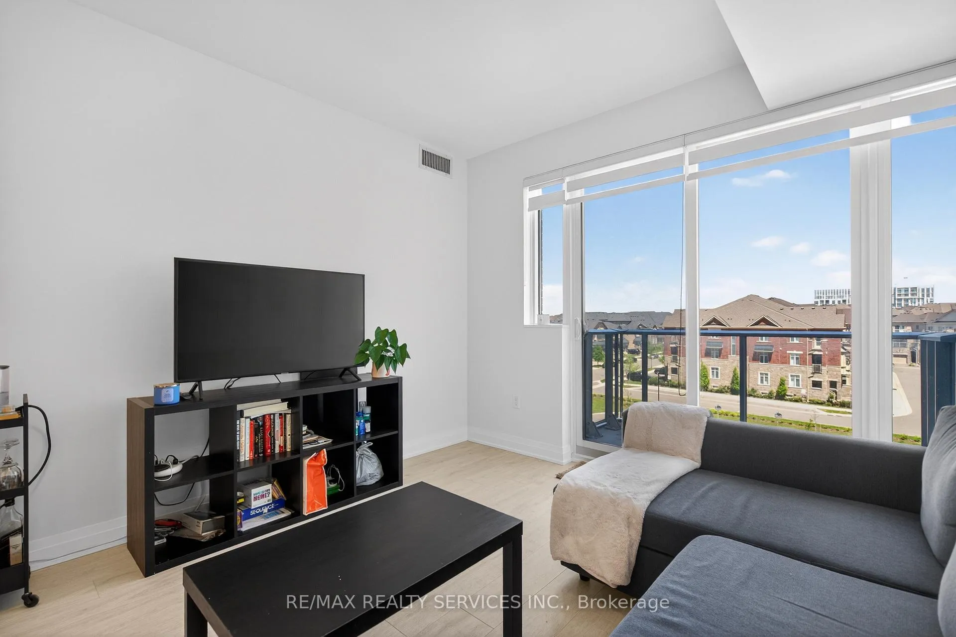 Photo 26 of Unit 426, 412 Silver Maple Road, Oakville, Joshua Meadows — HOMEH
