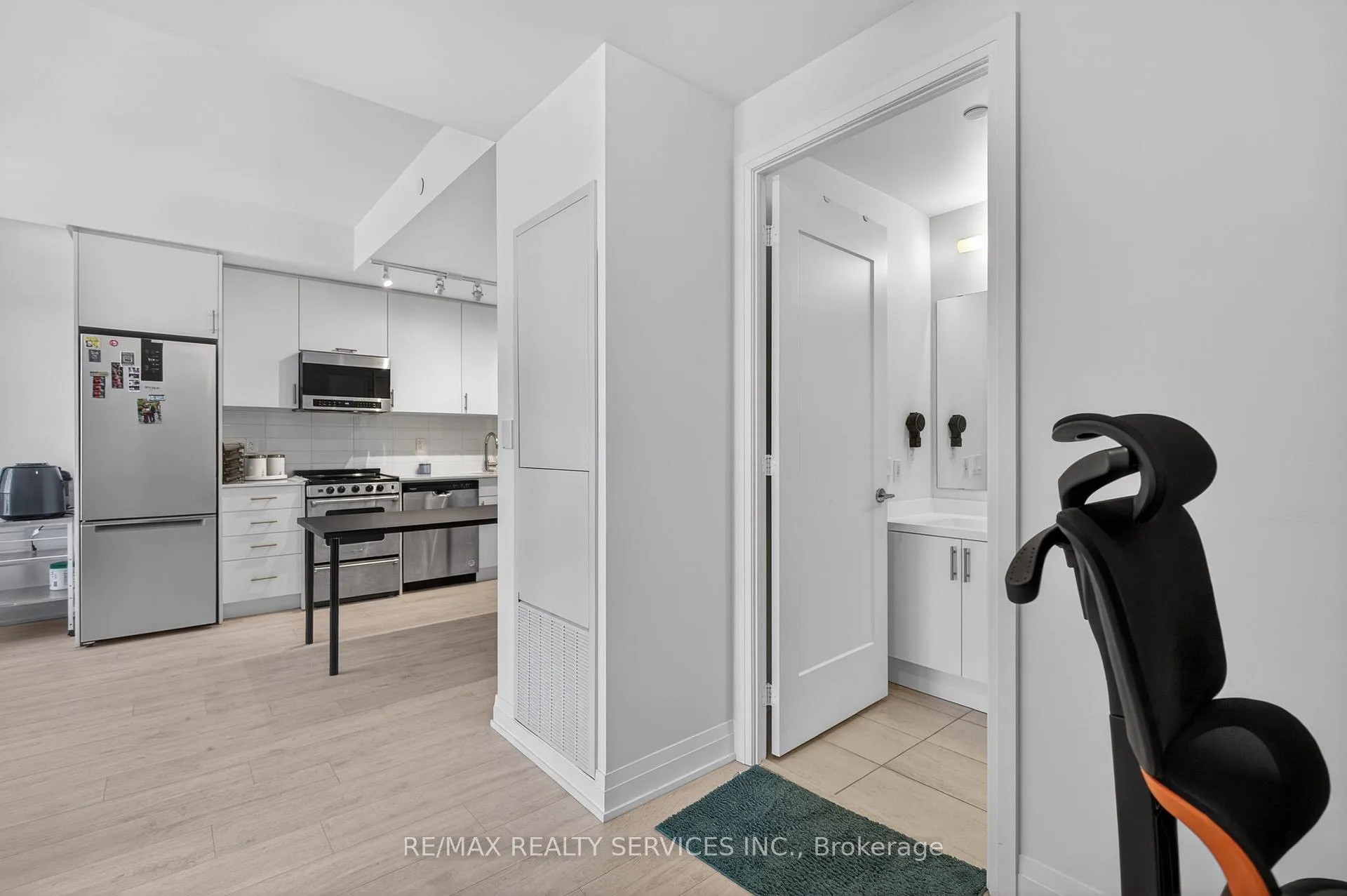 Photo 34 of Unit 426, 412 Silver Maple Road, Oakville, Joshua Meadows — HOMEH
