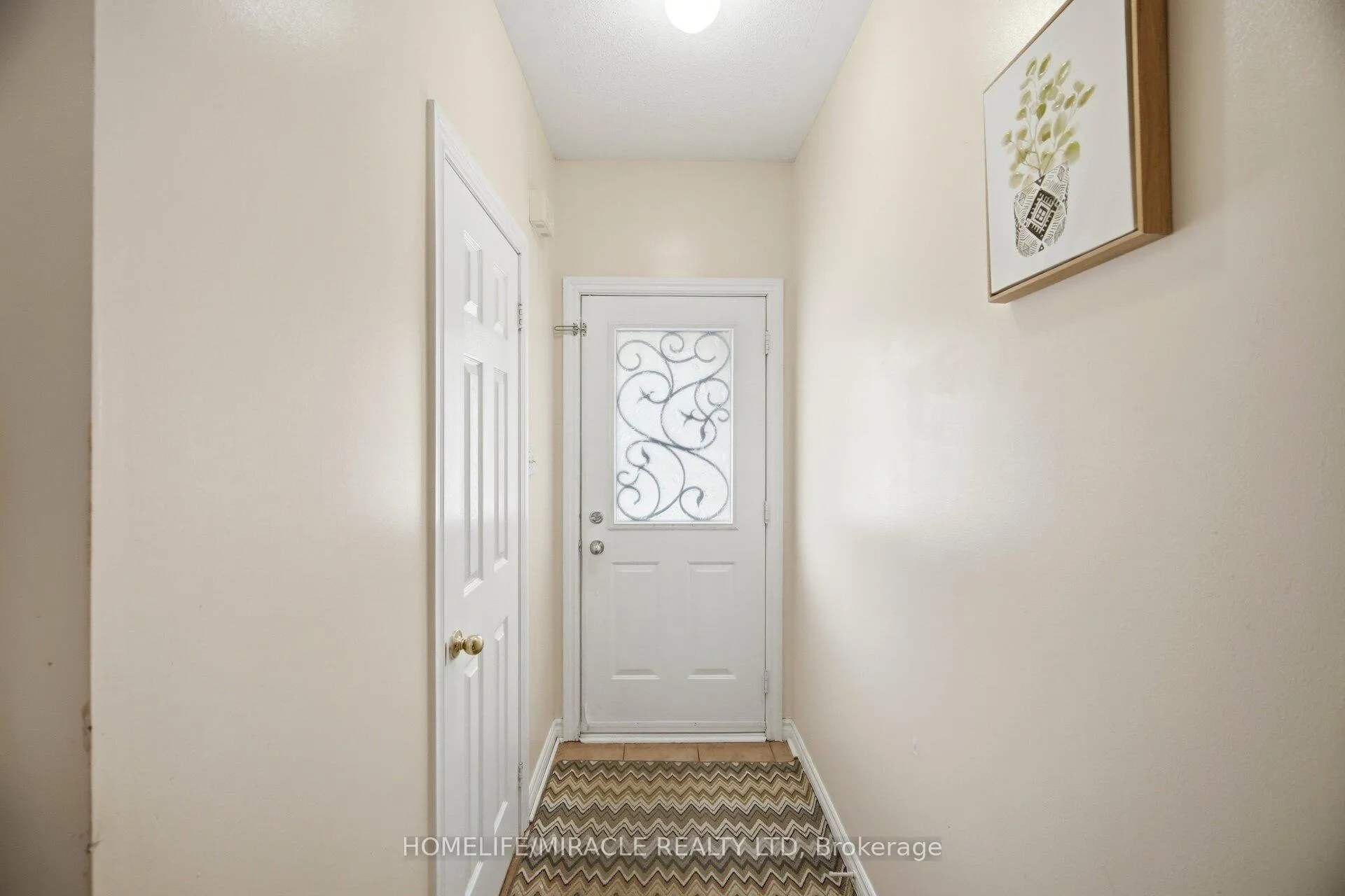 Photo 7 of 8 Nasir Crescent, Vaughan, Vellore Village — HOMEH