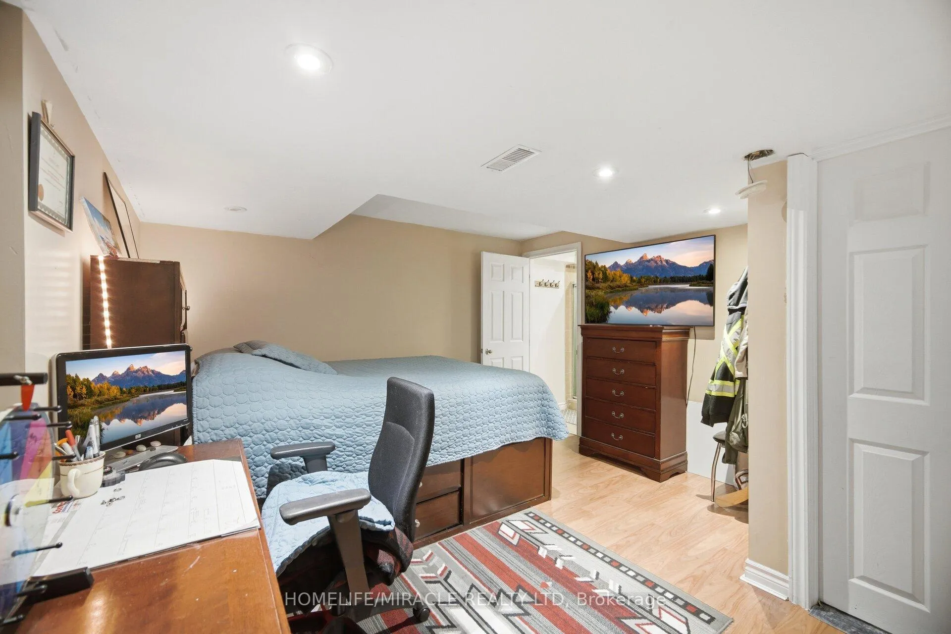 Photo 33 of 8 Nasir Crescent, Vaughan, Vellore Village — HOMEH