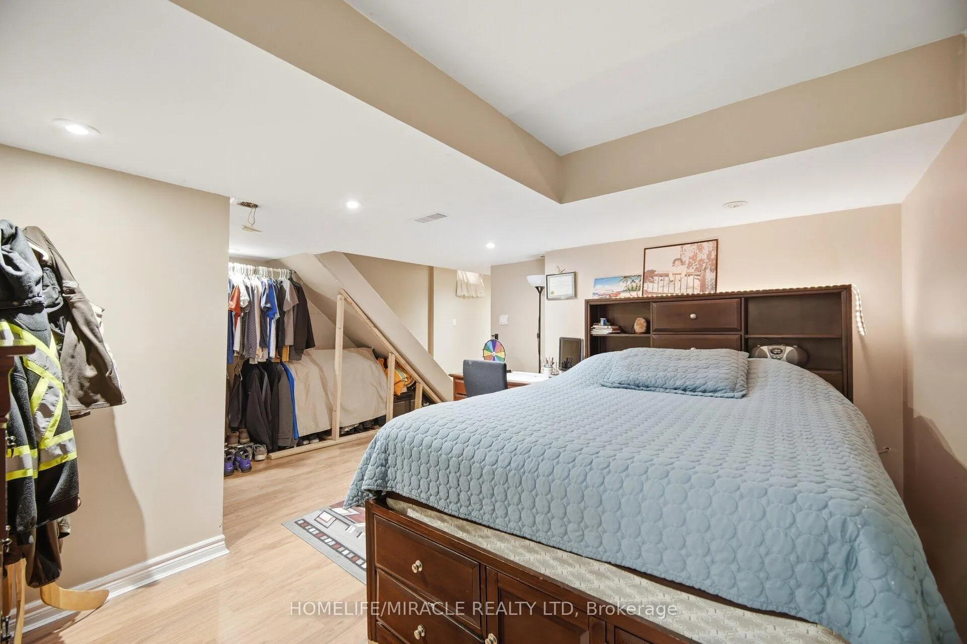 Photo 35 of 8 Nasir Crescent, Vaughan, Vellore Village — HOMEH