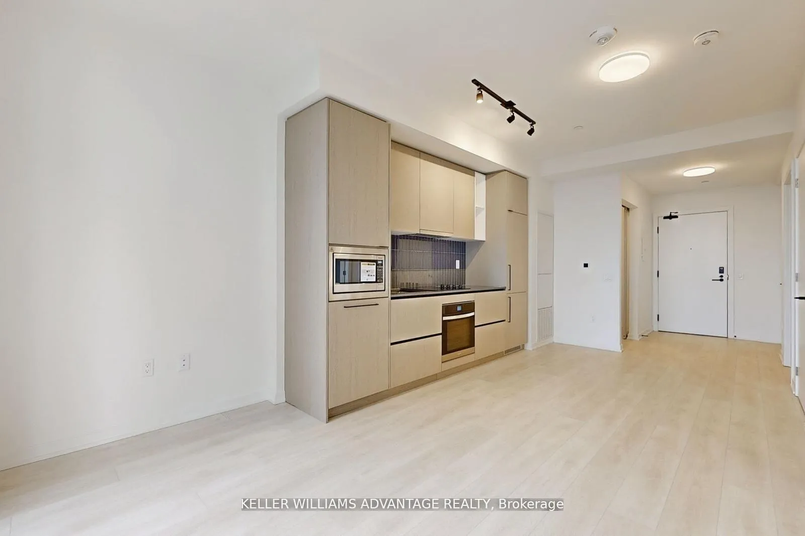 Photo 8 of Unit 2407, 10 Graphophone Grove, Toronto, Dovercourt-Wallace Emerson-Junction — HOMEH