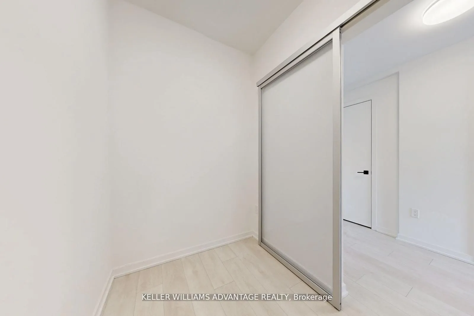 Photo 17 of Unit 2407, 10 Graphophone Grove, Toronto, Dovercourt-Wallace Emerson-Junction — HOMEH