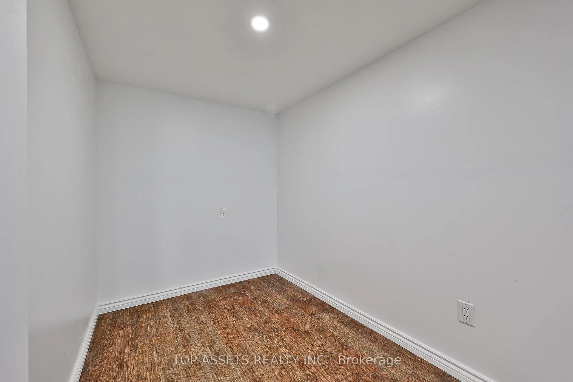 Photo 12 of Unit Basement, 178 Royal Orchard (Basement) Boulevard, Markham, Royal Orchard — HOMEH