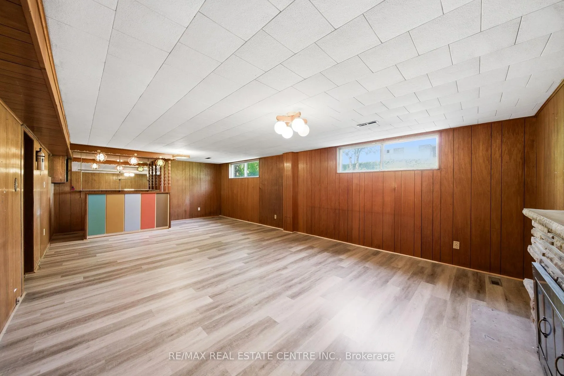 Photo 32 of 893 Hollowtree Crescent, Mississauga, Applewood — HOMEH
