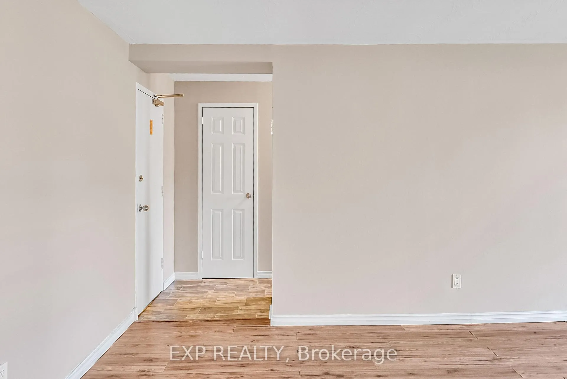 Photo 6 of Unit 3, 583 Barber Avenue N, North Perth, Listowel — HOMEH