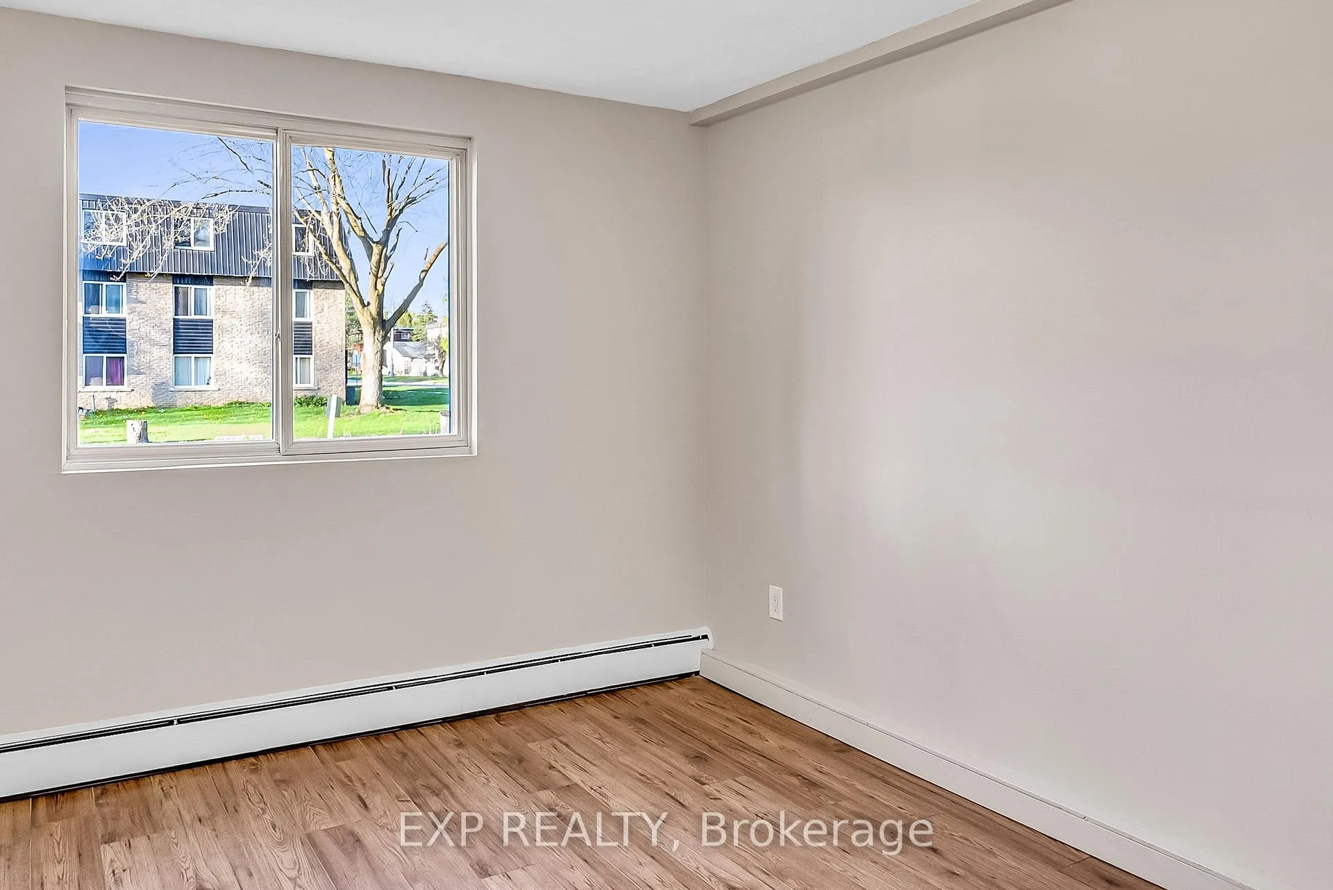 Photo 8 of Unit 3, 583 Barber Avenue N, North Perth, Listowel — HOMEH