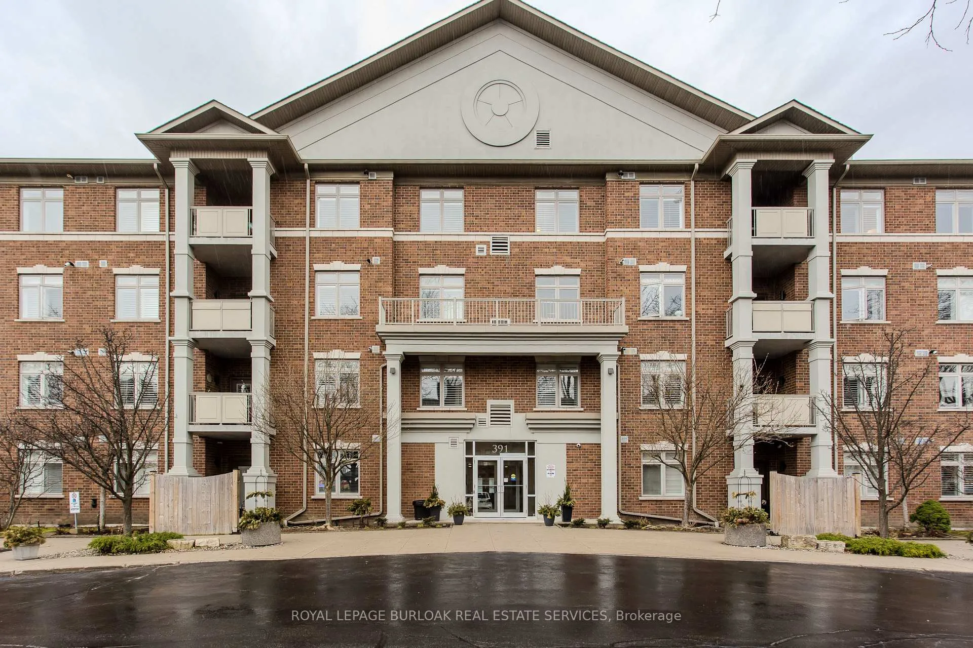 Front of Unit 412, 391 Plains Road E