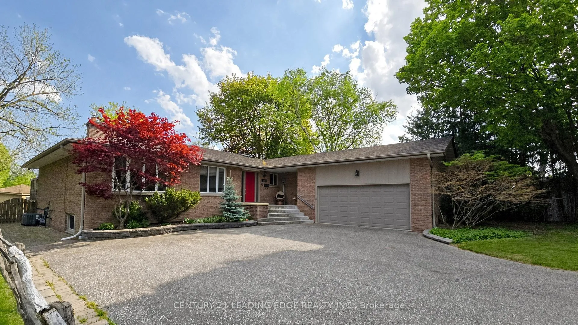 Photo 1 of 103 Robinson Street, Markham, Bullock — HOMEH