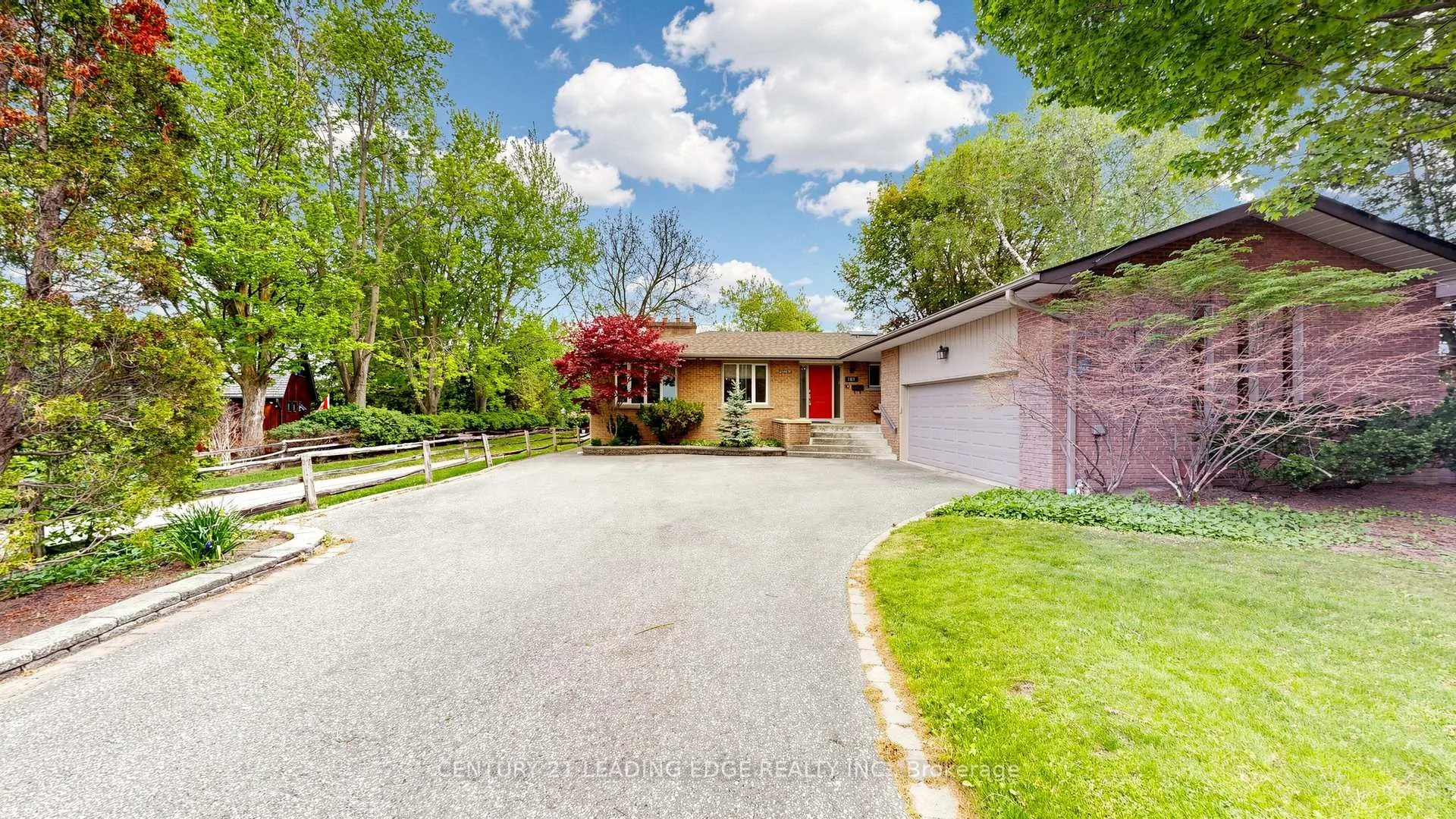 Photo 2 of 103 Robinson Street, Markham, Bullock — HOMEH