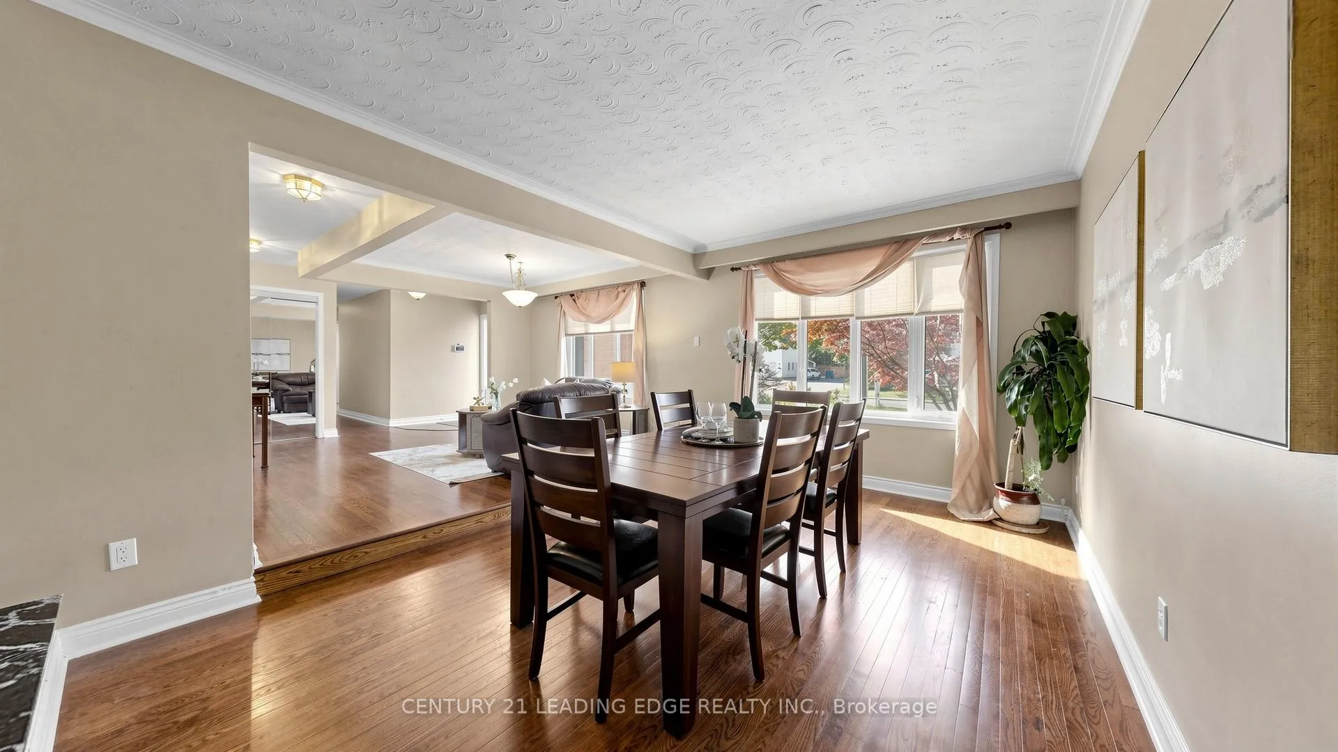 Photo 10 of 103 Robinson Street, Markham, Bullock — HOMEH