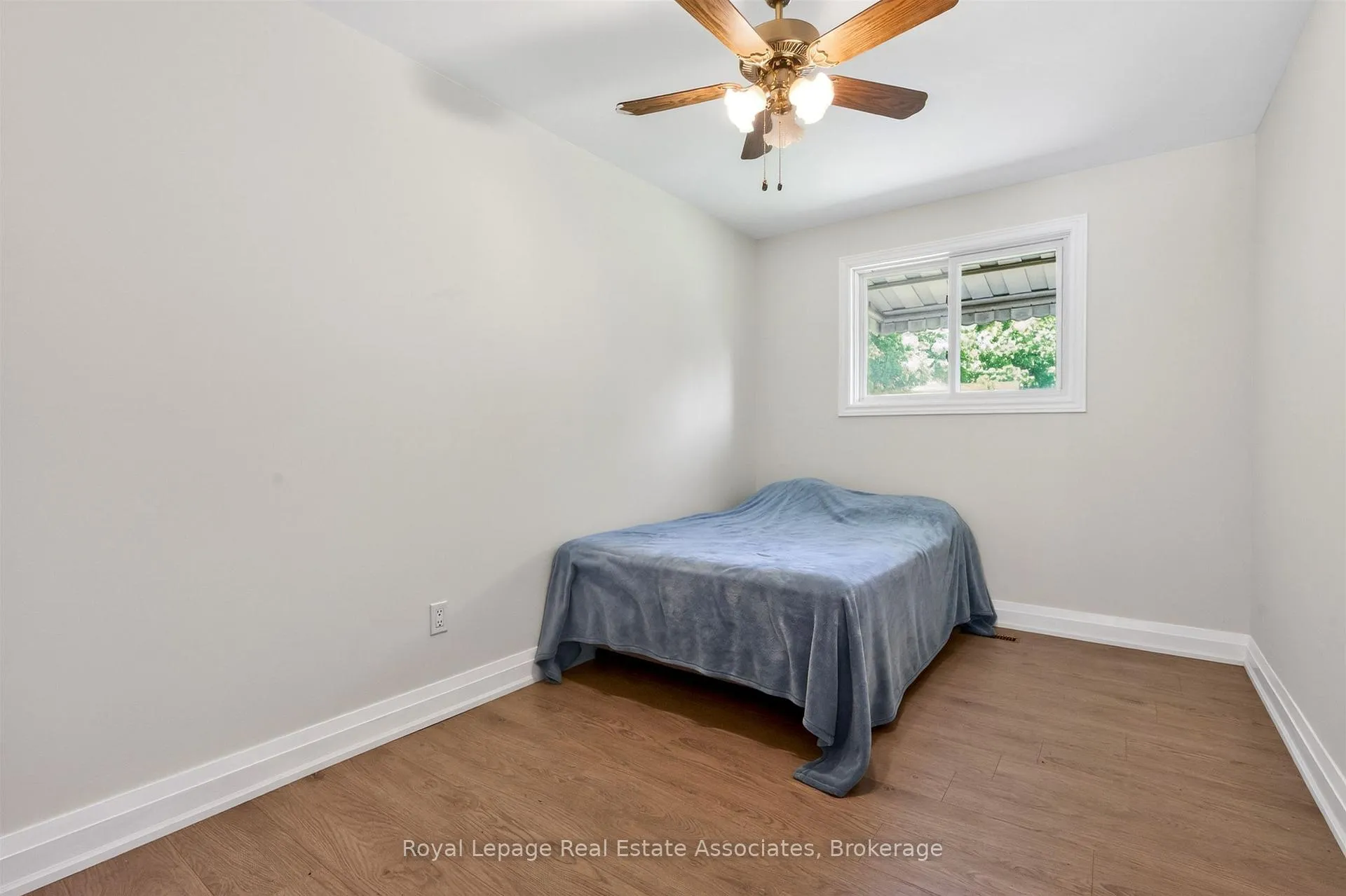 Photo 24 of 2663 Widemarr Road, Mississauga, Clarkson — HOMEH
