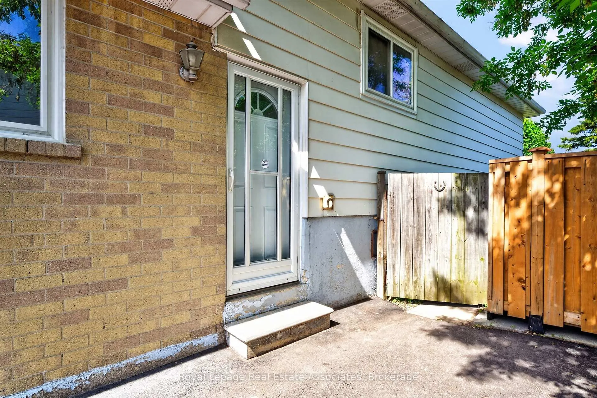 Photo 31 of 2663 Widemarr Road, Mississauga, Clarkson — HOMEH