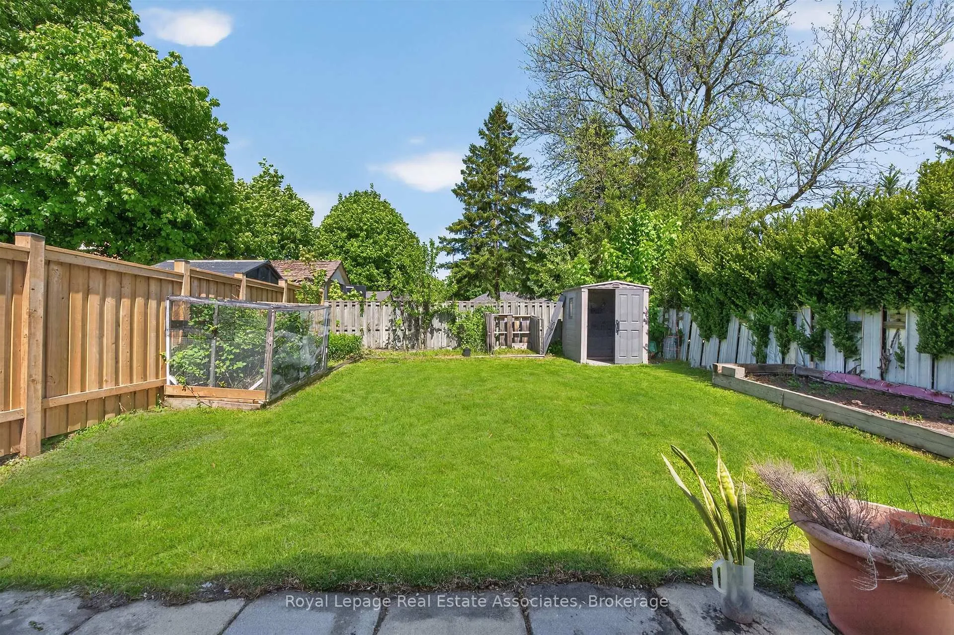 Photo 32 of 2663 Widemarr Road, Mississauga, Clarkson — HOMEH