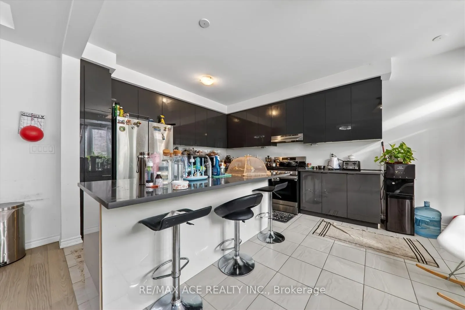 Photo 11 of 1419 Mockingbird Square, Pickering, Rural Pickering — HOMEH
