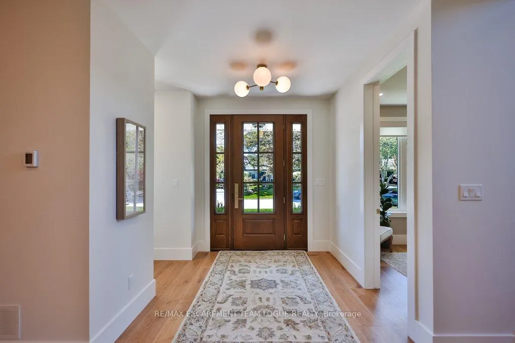 Photo 5 of 227 Tuck Drive, Burlington, Shoreacres — HOMEH