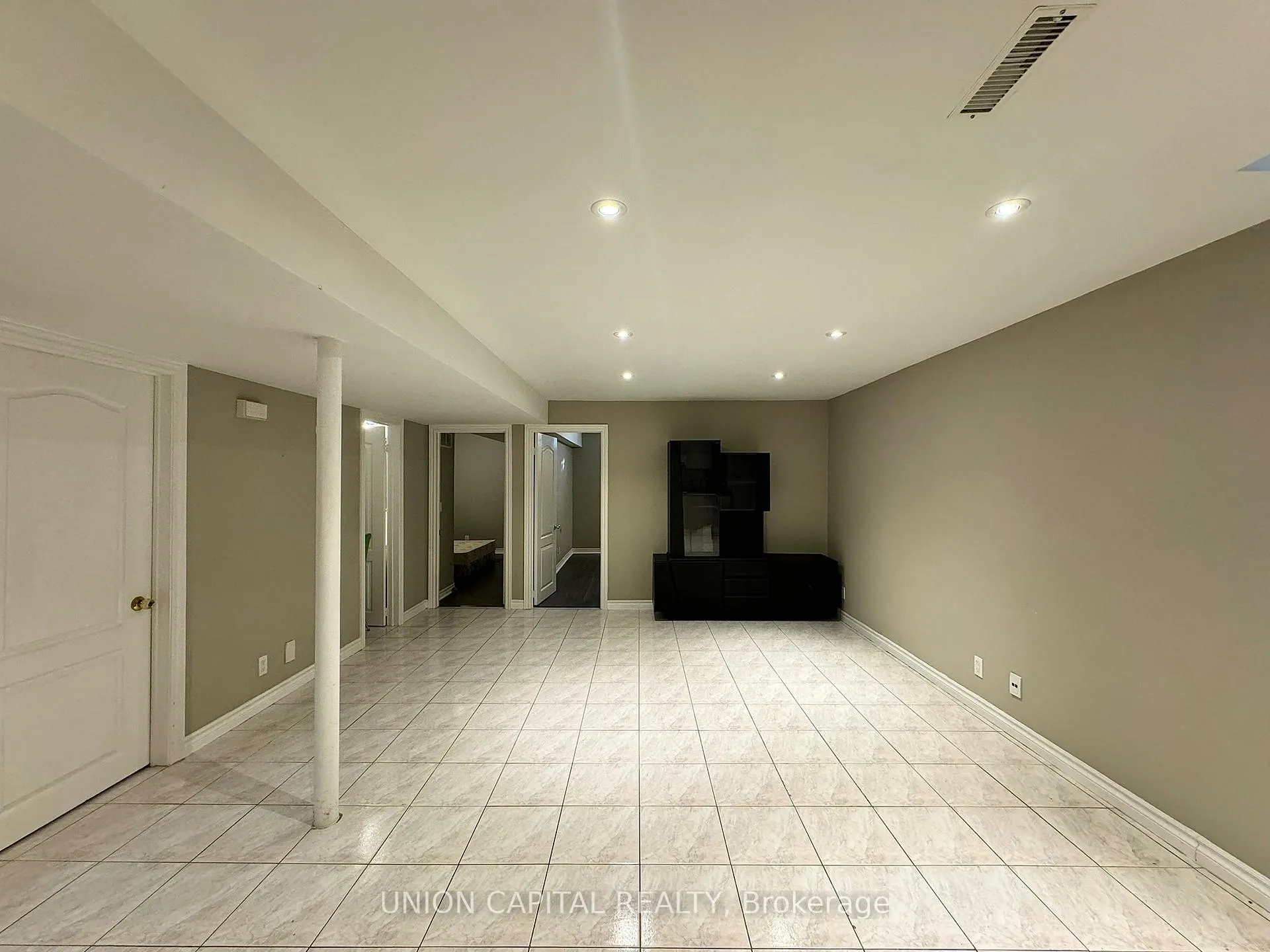 Photo 8 of Unit Basement, 73 Manston Crescent, Markham, Milliken Mills East — HOMEH