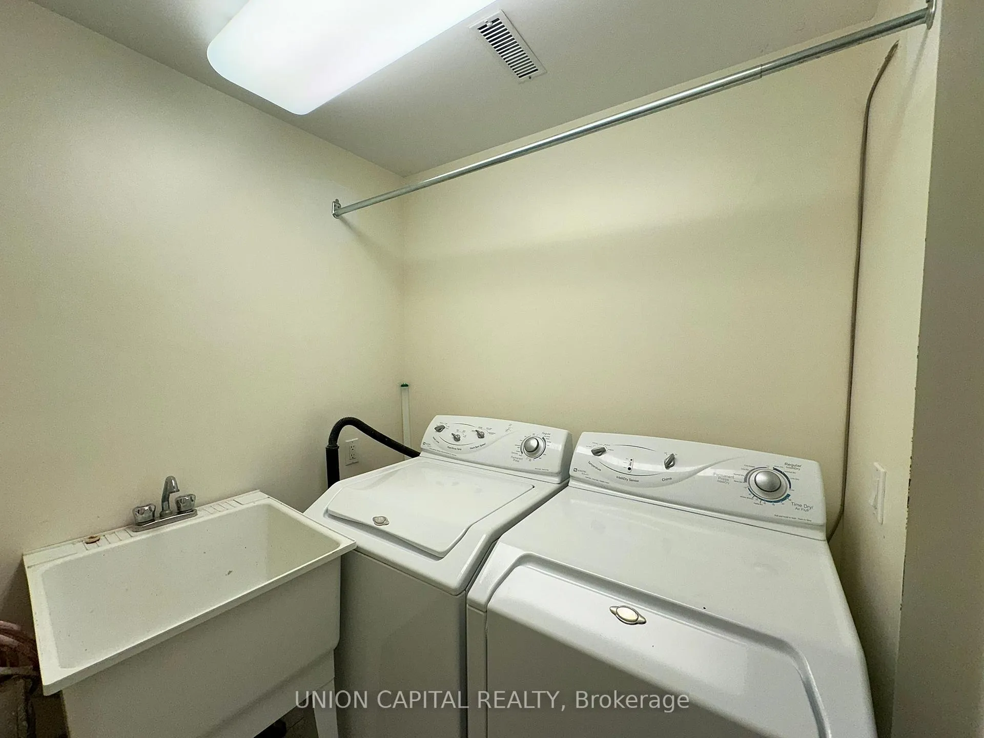 Photo 11 of Unit Basement, 73 Manston Crescent, Markham, Milliken Mills East — HOMEH