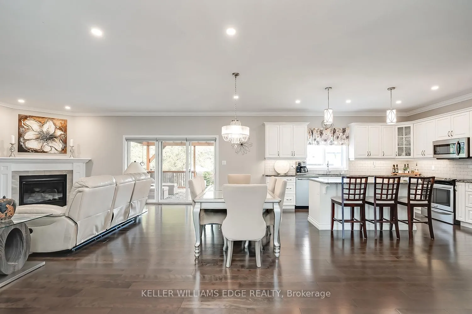 Photo 2 of 49 Postma Drive, Haldimand, Dunnville — HOMEH