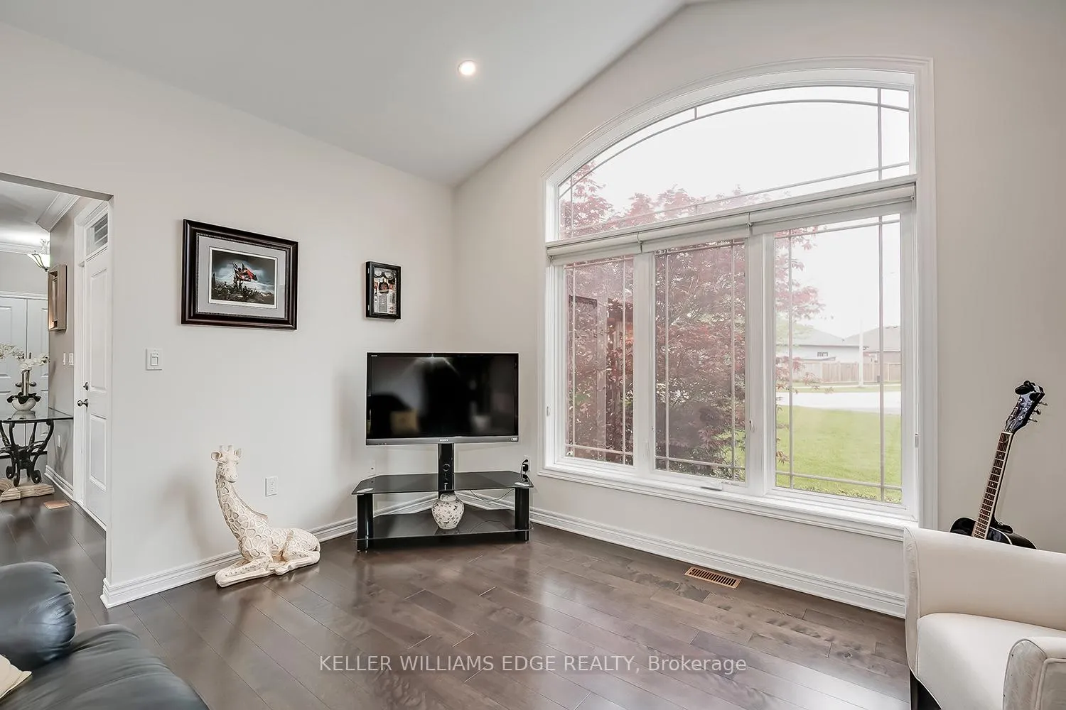 Photo 19 of 49 Postma Drive, Haldimand, Dunnville — HOMEH