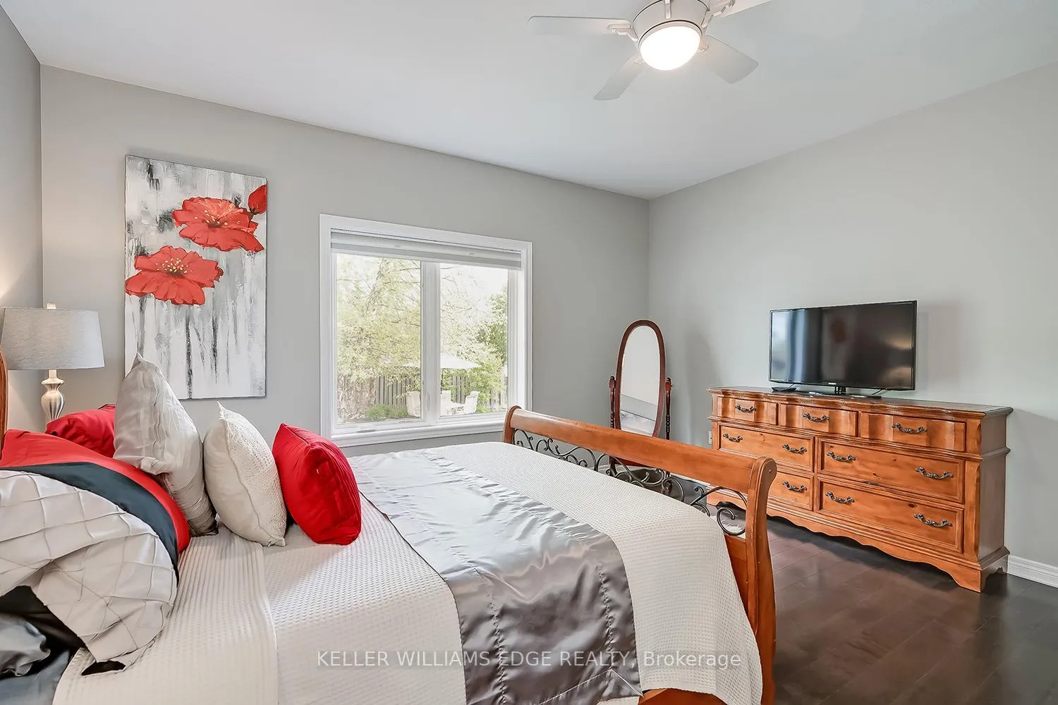 Photo 22 of 49 Postma Drive, Haldimand, Dunnville — HOMEH
