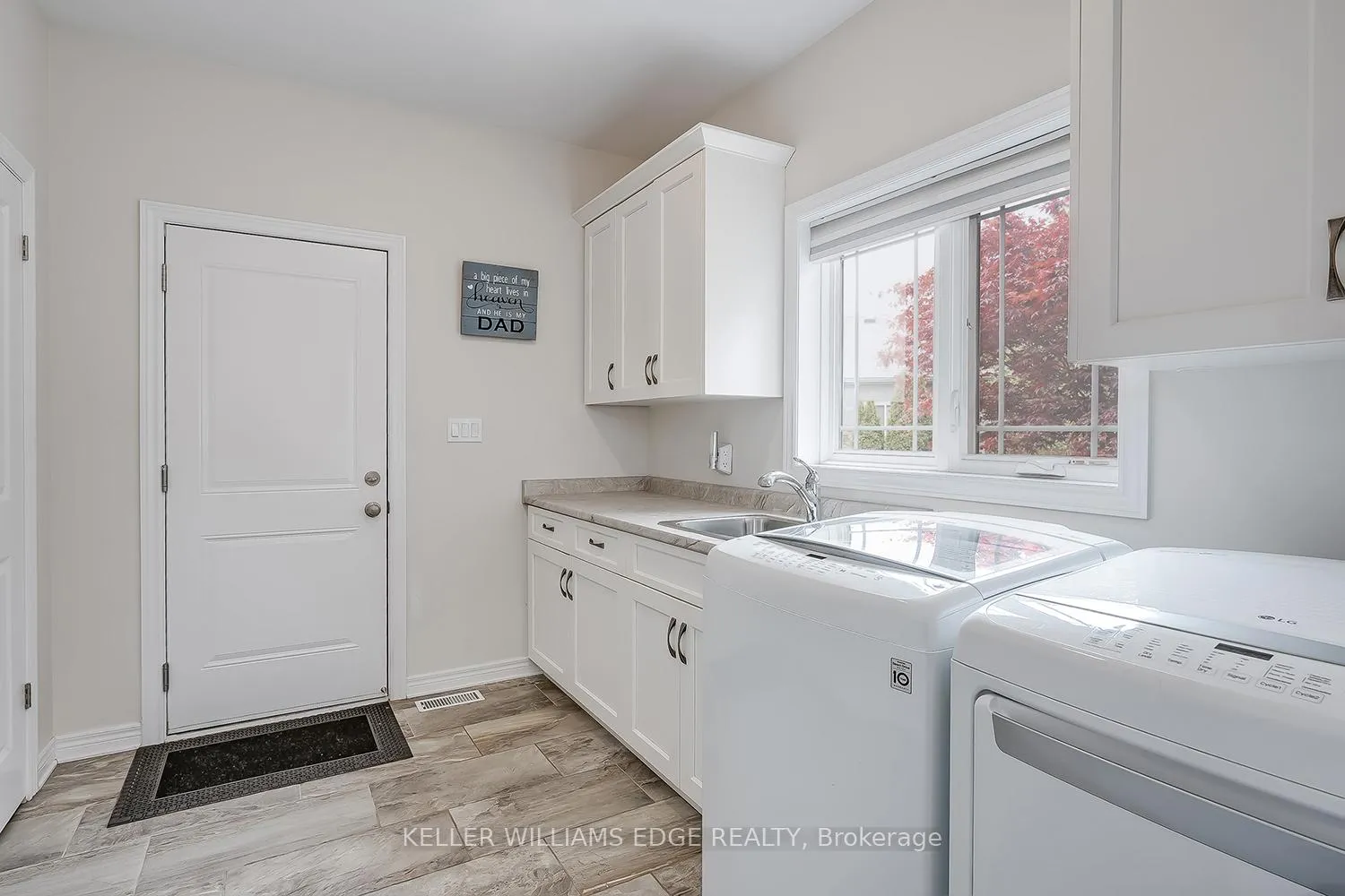 Photo 29 of 49 Postma Drive, Haldimand, Dunnville — HOMEH