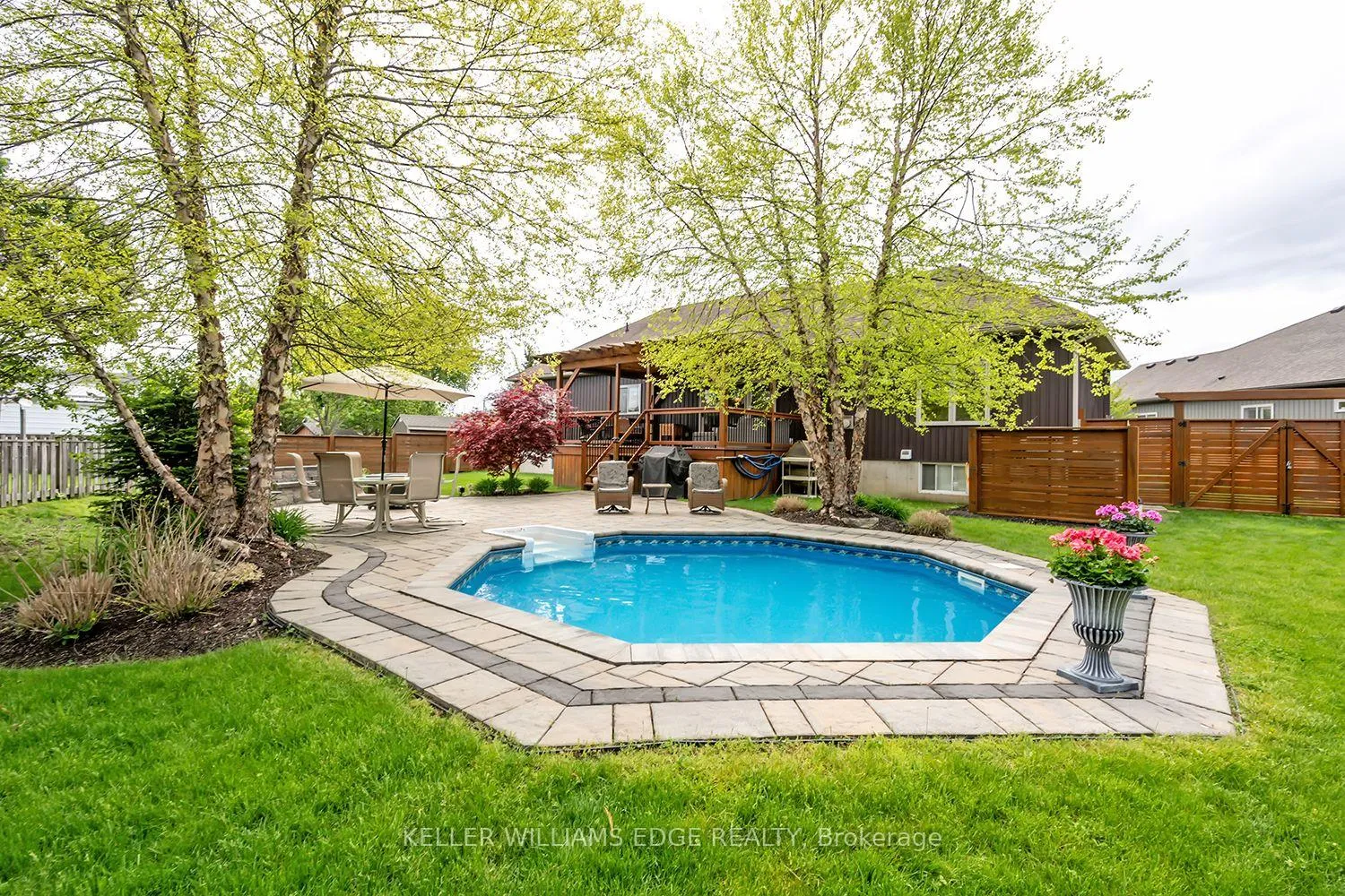 Photo 40 of 49 Postma Drive, Haldimand, Dunnville — HOMEH