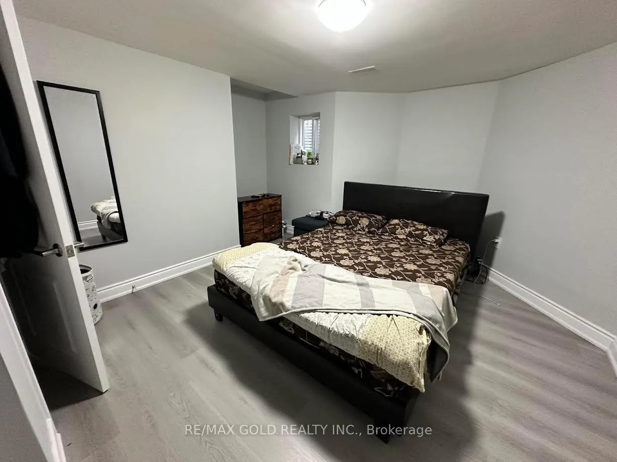 Photo 6 of 73 Snow Leopard Court, Brampton, Sandringham-Wellington — HOMEH