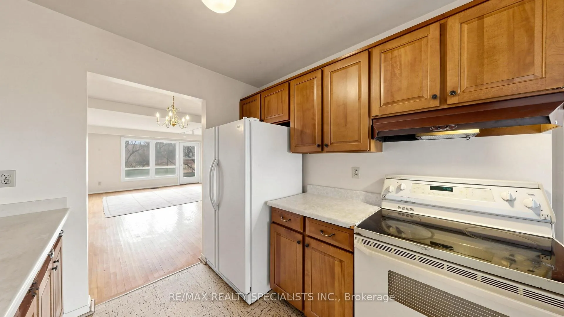 Photo 11 of 2538 Barcella Crescent, Mississauga, Sheridan — HOMEH