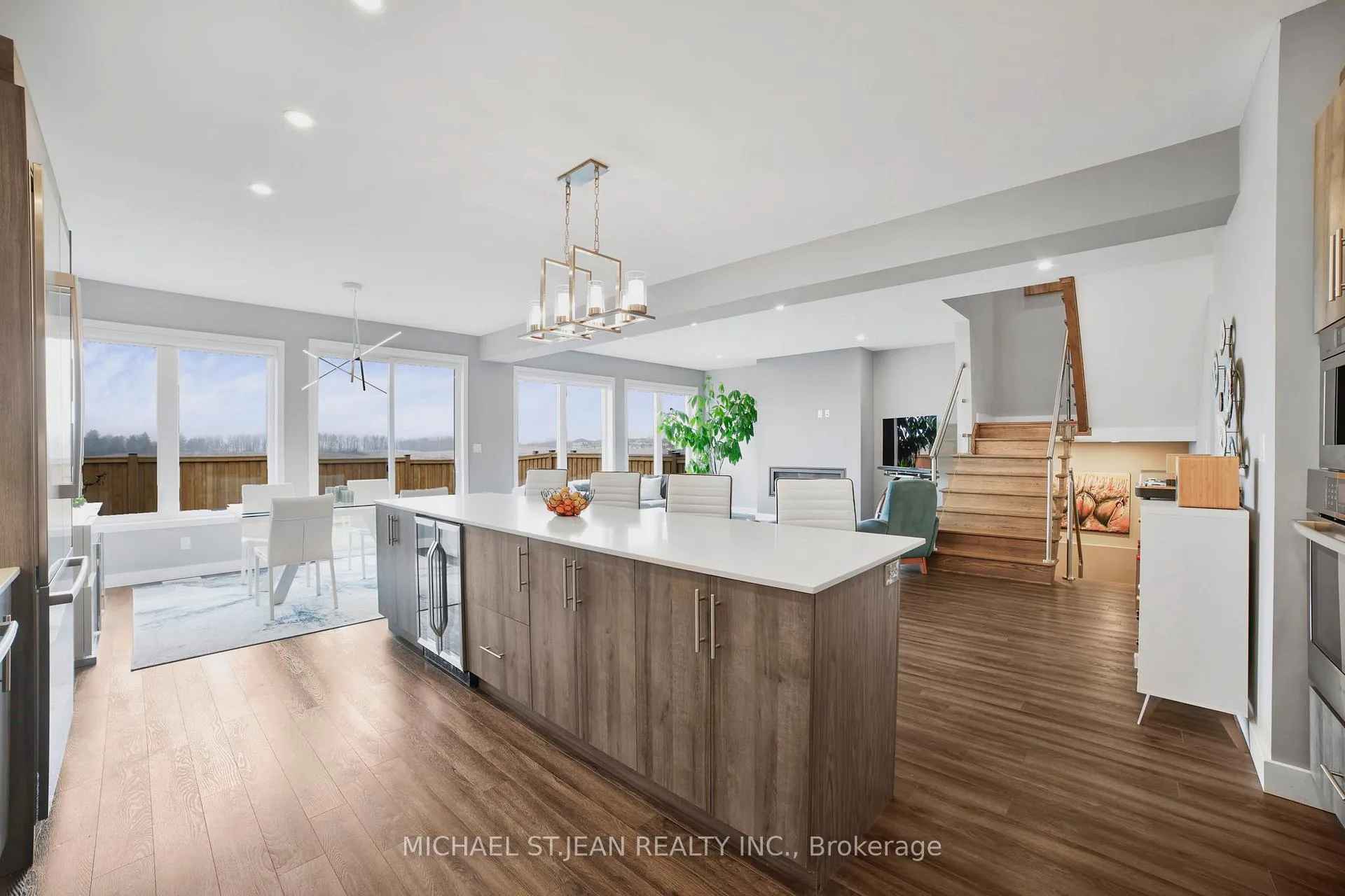 Photo 13 of 116 Bedrock Drive, Hamilton, Stoney Creek Mountain — HOMEH