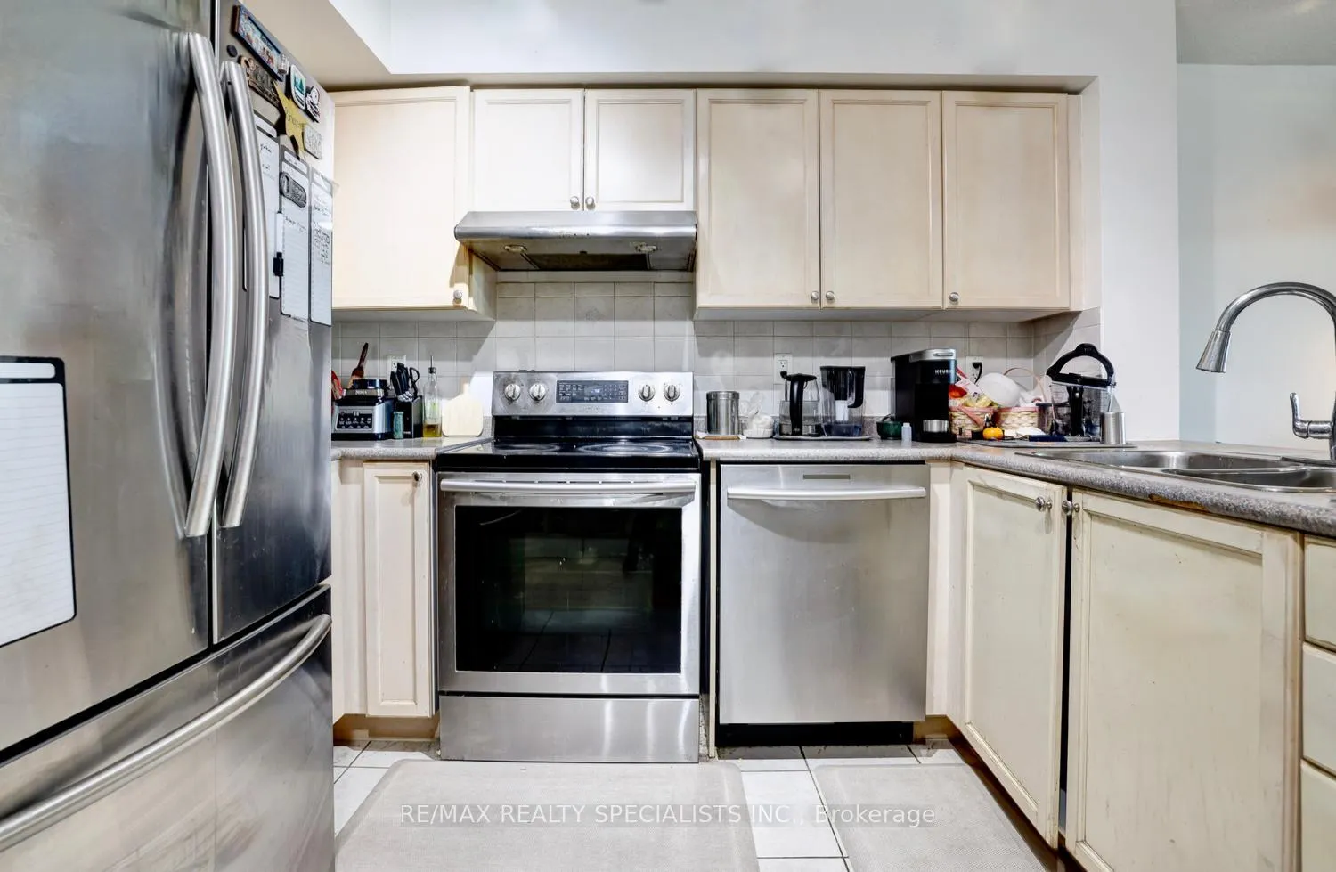 Photo 8 of Unit 2108, 33 Elm Drive, Mississauga, City Centre — HOMEH