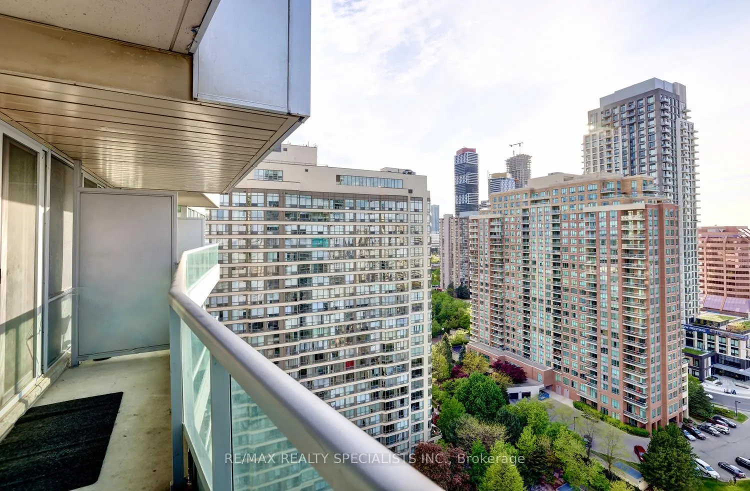 Photo 17 of Unit 2108, 33 Elm Drive, Mississauga, City Centre — HOMEH