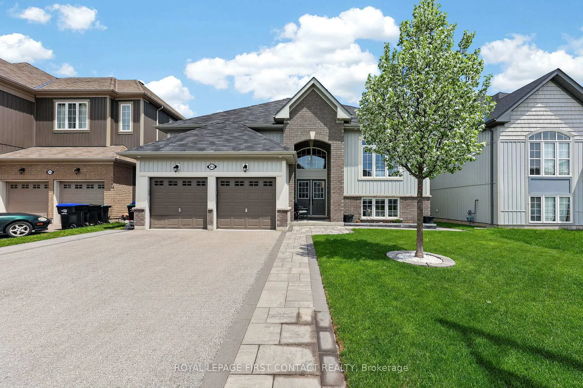 Photo 2 of 213 Claire Drive, Clearview, Stayner — HOMEH