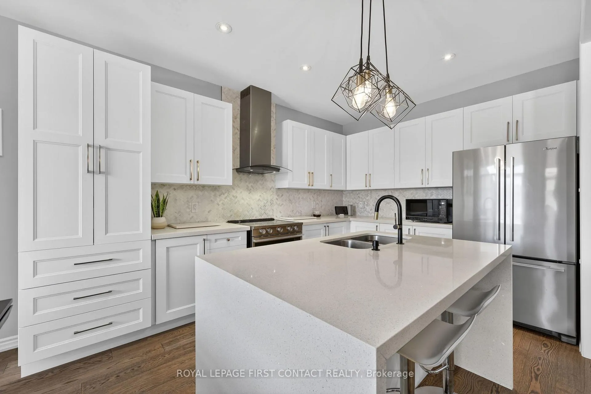 Photo 6 of 213 Claire Drive, Clearview, Stayner — HOMEH