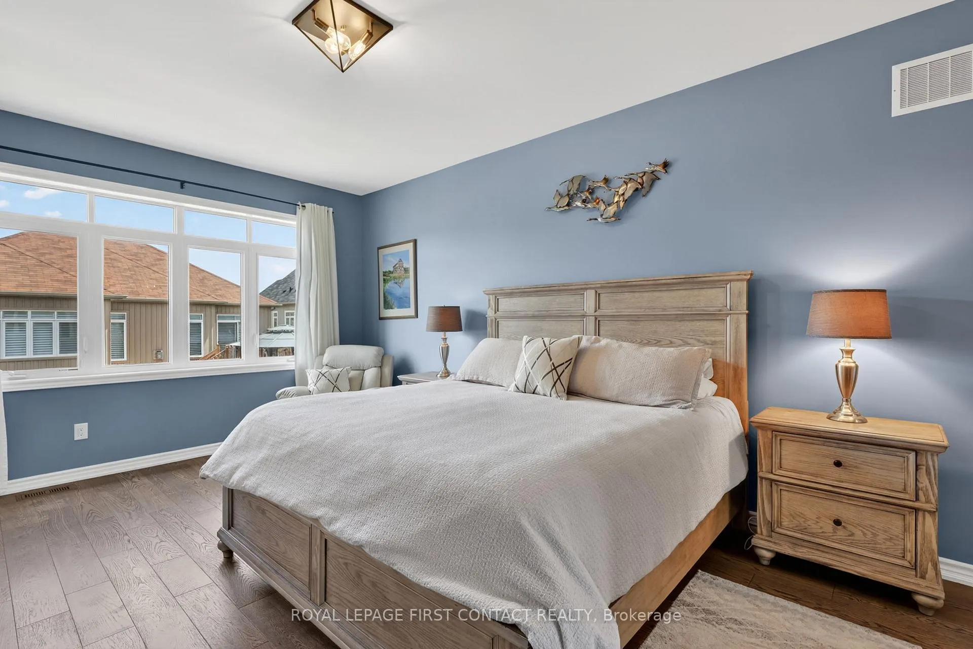 Photo 15 of 213 Claire Drive, Clearview, Stayner — HOMEH