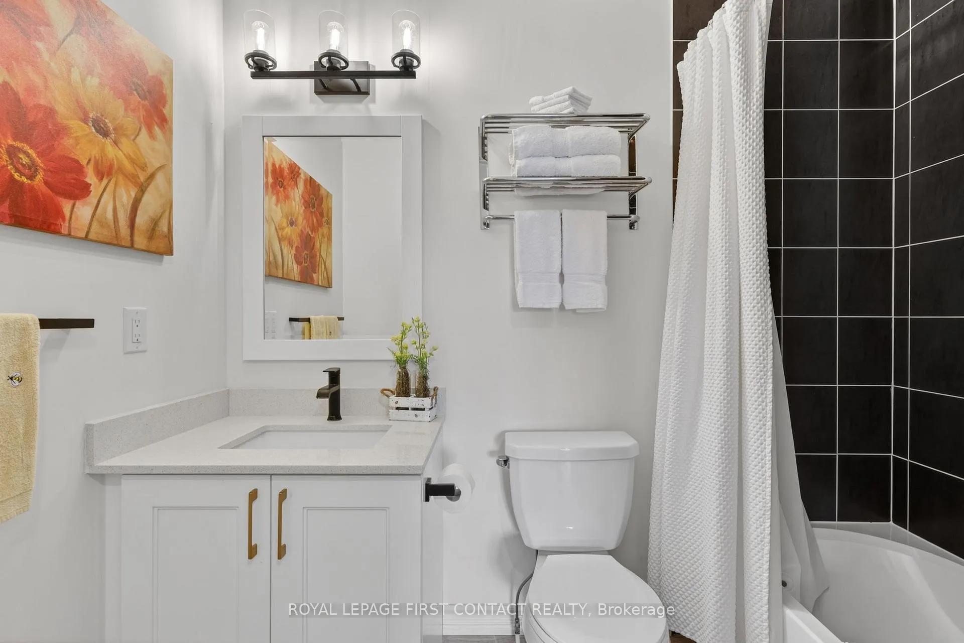 Photo 20 of 213 Claire Drive, Clearview, Stayner — HOMEH